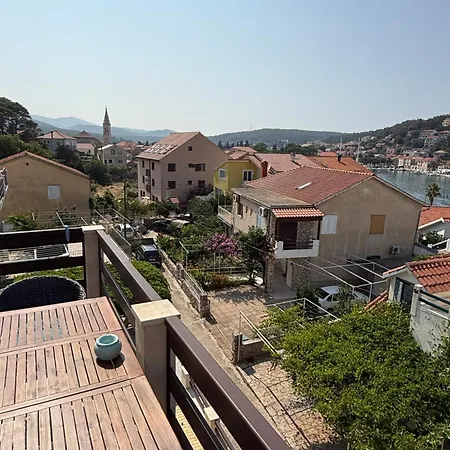 Stambuk Апартаменты Елса