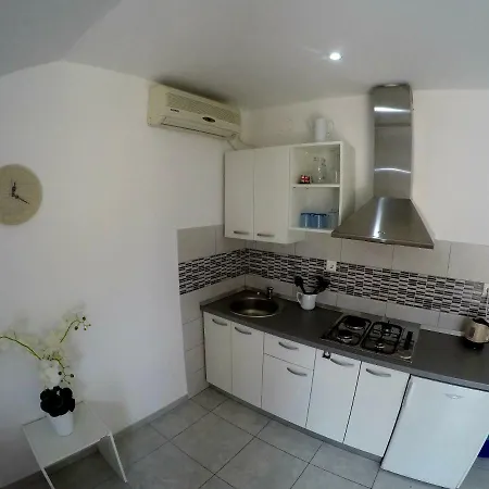 Stambuk Apartment Jelsa (Hvar)